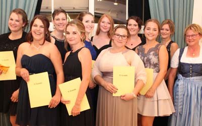 Staatspreis für die Berufsfachschulen für Kinderkrankenpflege und Krankenpflege in Neuburg