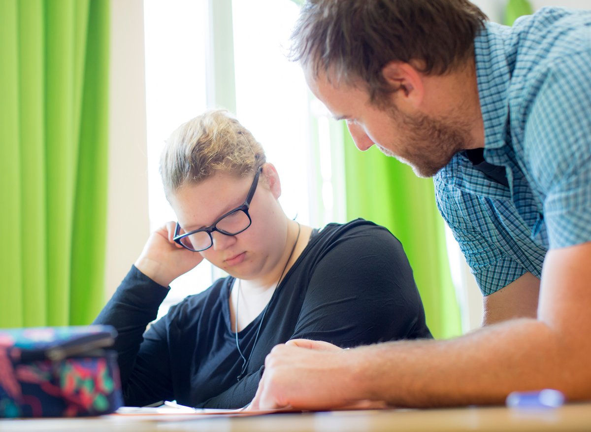 Angebote an Schulen im sozialen Umfeld