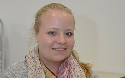 Anna-Maria Endres macht derzeit eine Ausbildung zur Gesundheits- und Kinderkrankenpflegerin. 